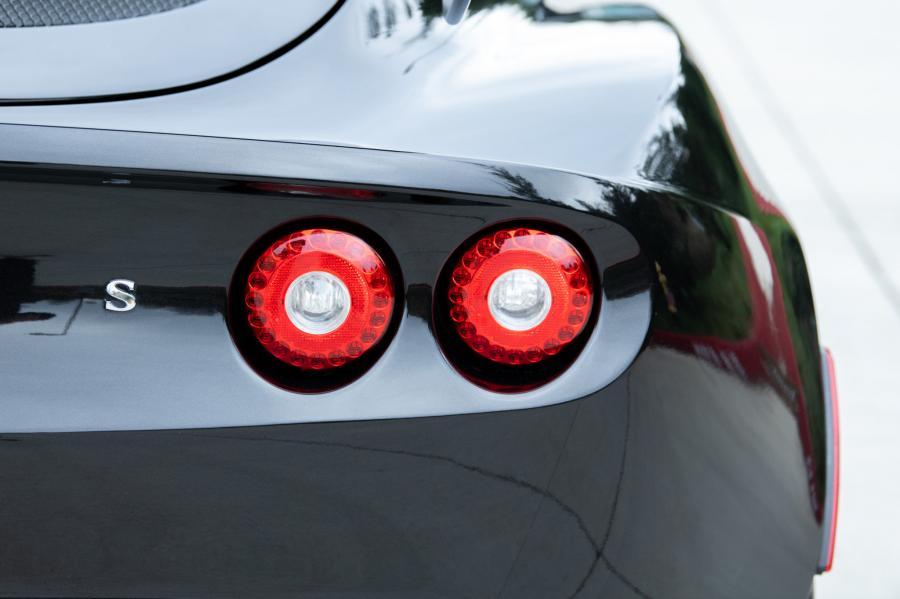 Детали экстерьера Lotus Exige S240 2008 года  (фото 26 из 108)
